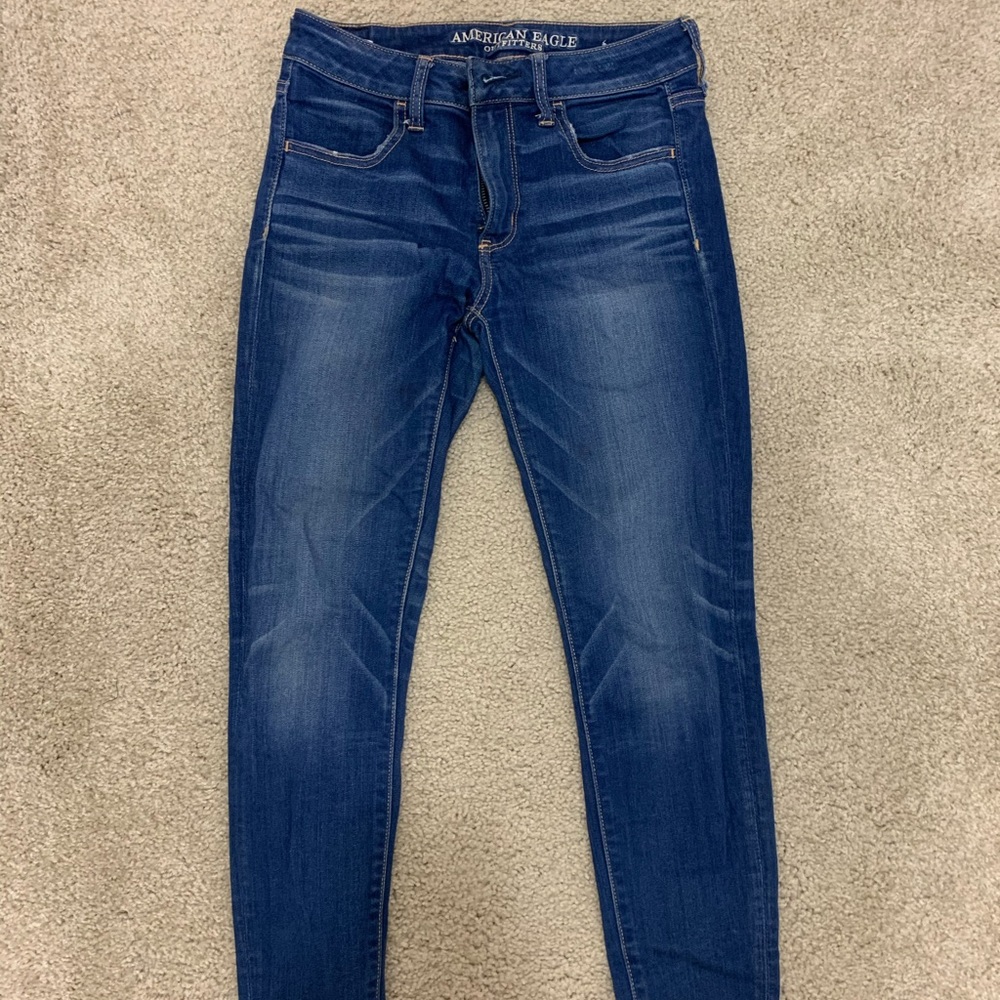 American Eagle (AE) Short Dark Wash Jeggings